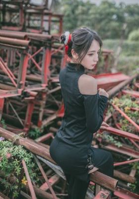 与表姐同居电影_大片在线观看